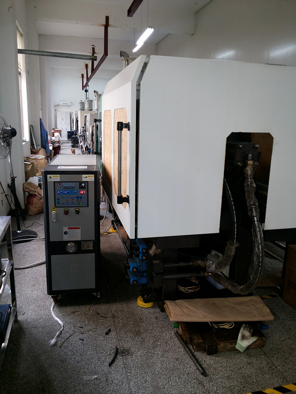 注塑模具溫度控制機(jī)，注塑機(jī)用模溫機(jī)，注塑油溫機(jī)