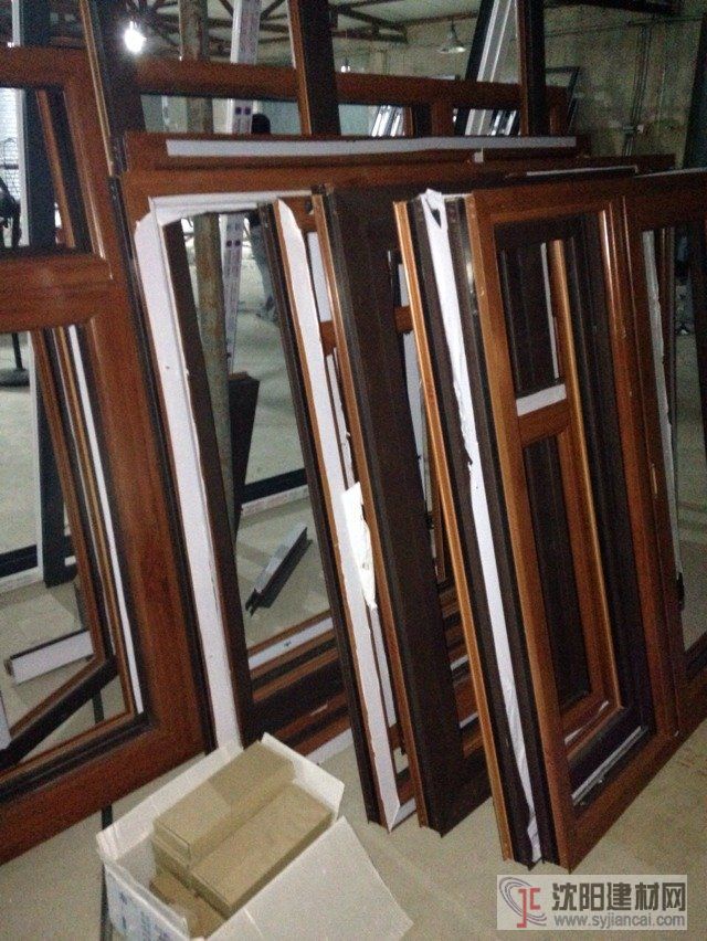 沈陽格瑞邦木紋斷橋窗