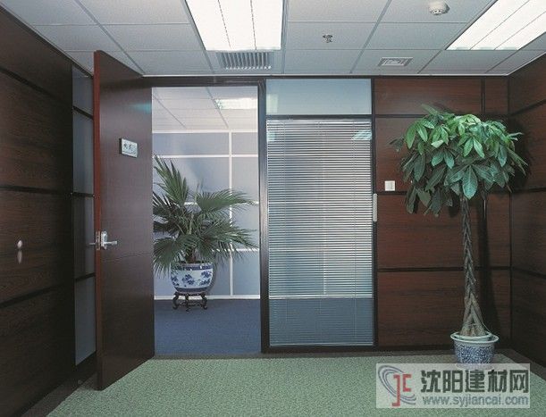 2015s選102款內鋼外鋁隔斷鋁型材