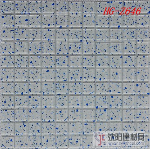 印花白色帶藍(lán)點(diǎn)水晶玻璃馬賽克衛(wèi)生間背景墻裝修