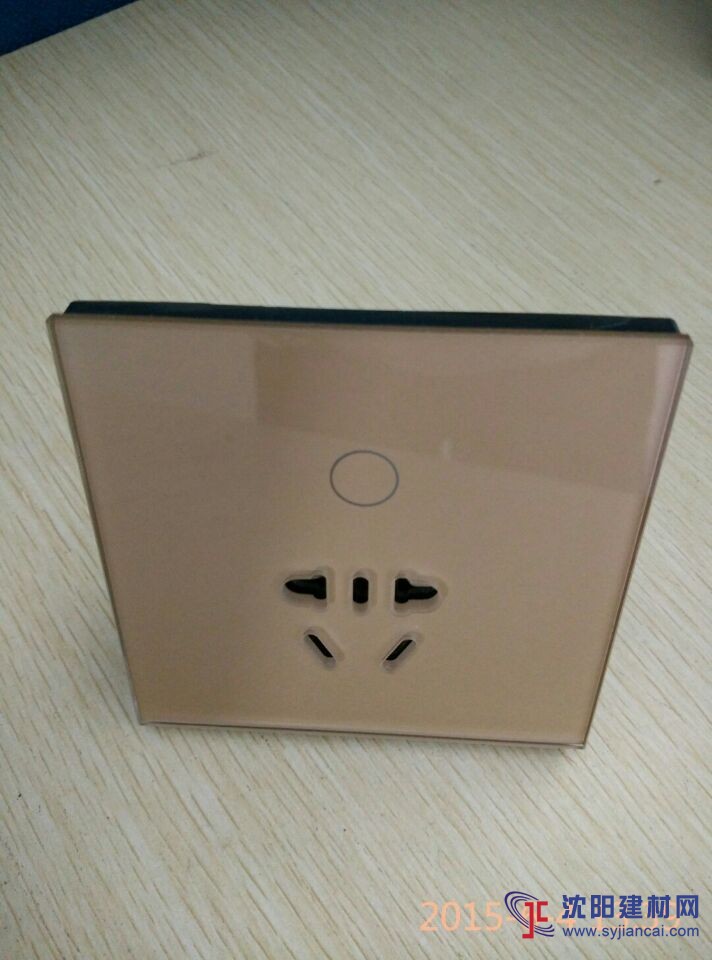 愛琪智能觸摸插座、五孔遙控插座