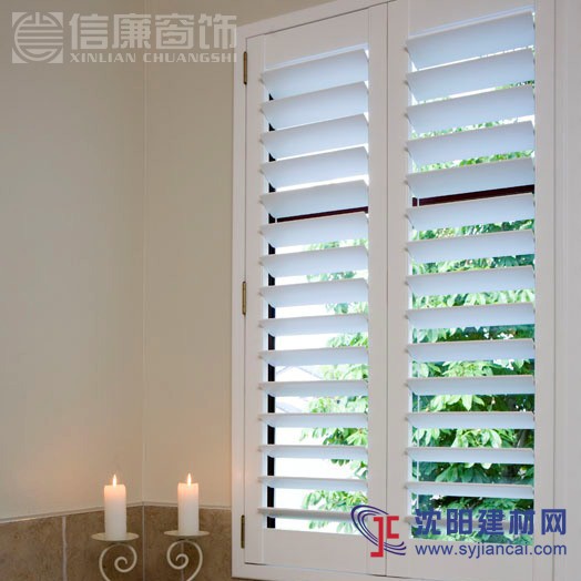 專業定制實木歐式百葉門窗