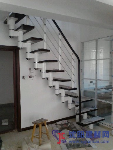 沈陽(yáng)閣樓鋼木樓梯，實(shí)木樓梯，水泥樓梯