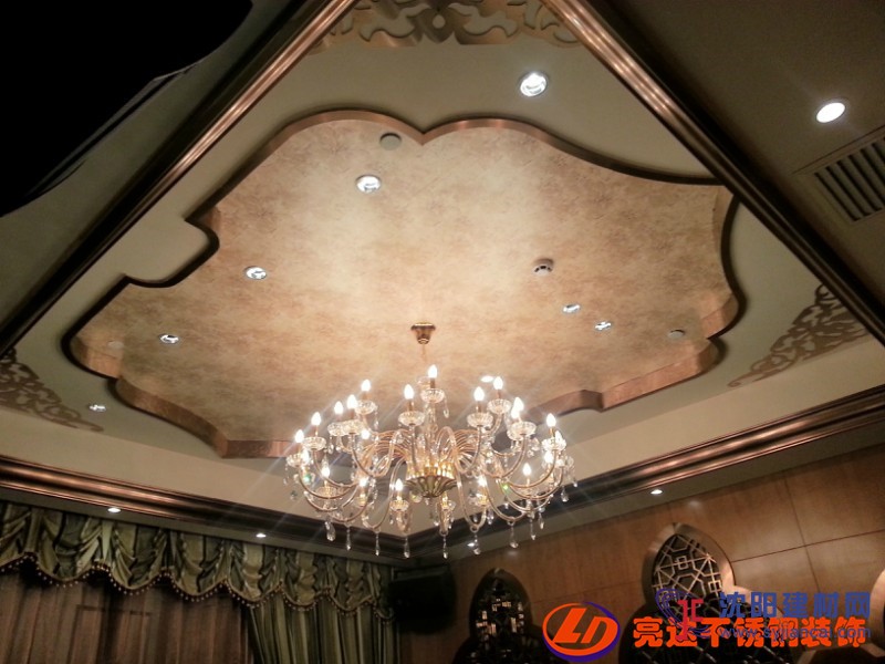 供應(yīng)福建亮達(dá)室內(nèi)裝飾不銹鋼天花板 支持定制