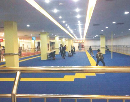 河津市金馬百貨商場溜冰場