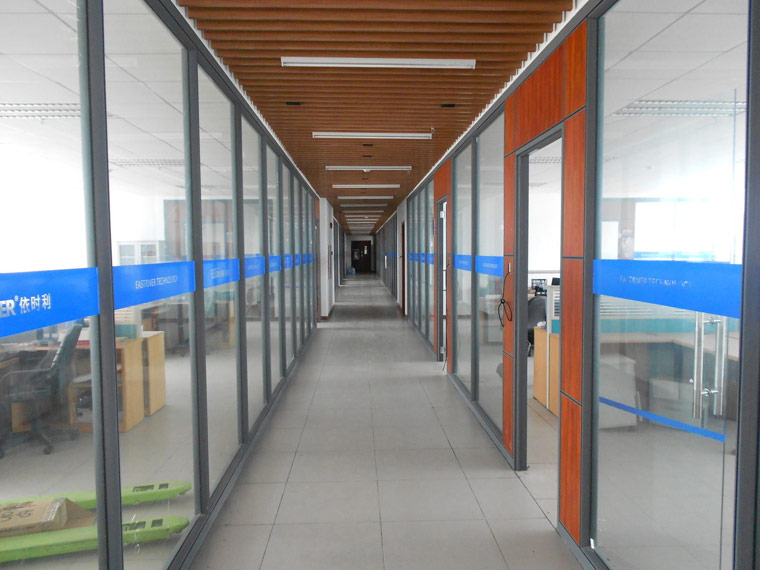 沈陽玻璃隔斷 沈陽玻璃隔斷 s選方科玻璃隔斷！