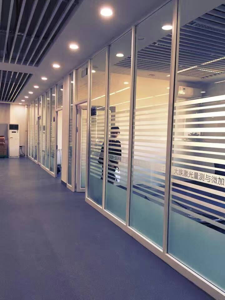 大慶玻璃隔斷供應商_大慶隔斷型材批發