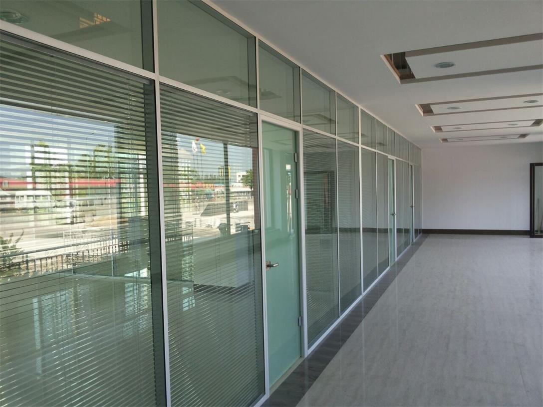 牡丹江玻璃隔斷供應商_牡丹江隔斷型材批發