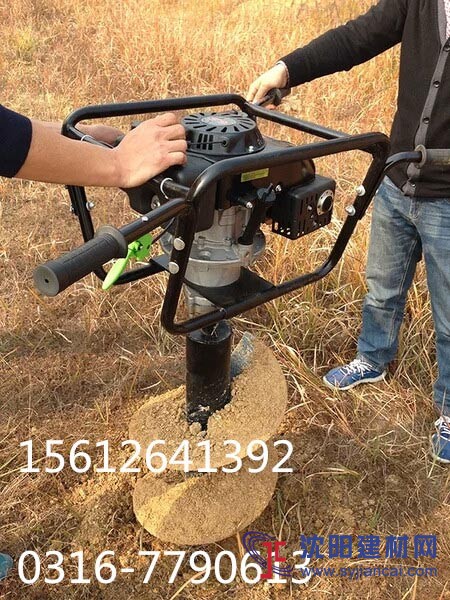 工地2米打樁打坑用大型四沖程汽油機地鉆視頻