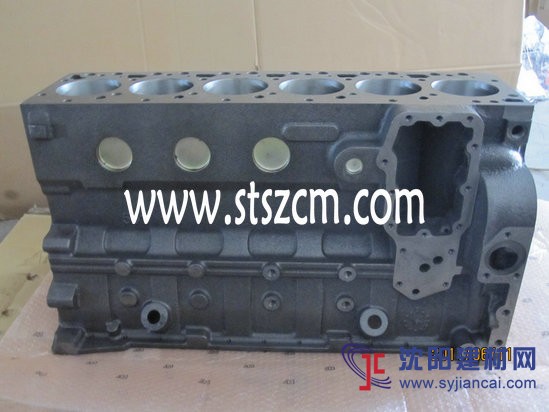 日本進口小松PC200-7發動機缸體