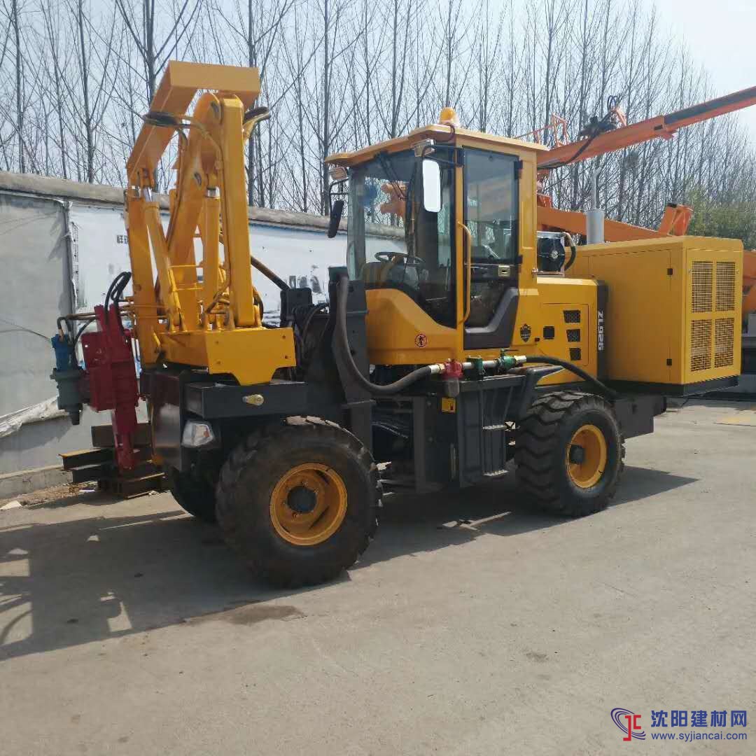 液壓公路護(hù)欄打樁機(jī)現(xiàn)貨 廠家直銷高速公路護(hù)欄打孔機(jī)