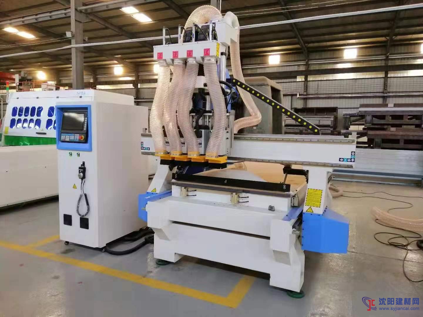 板式家具開料機衣櫥柜門雕刻機木板加工中心1325四