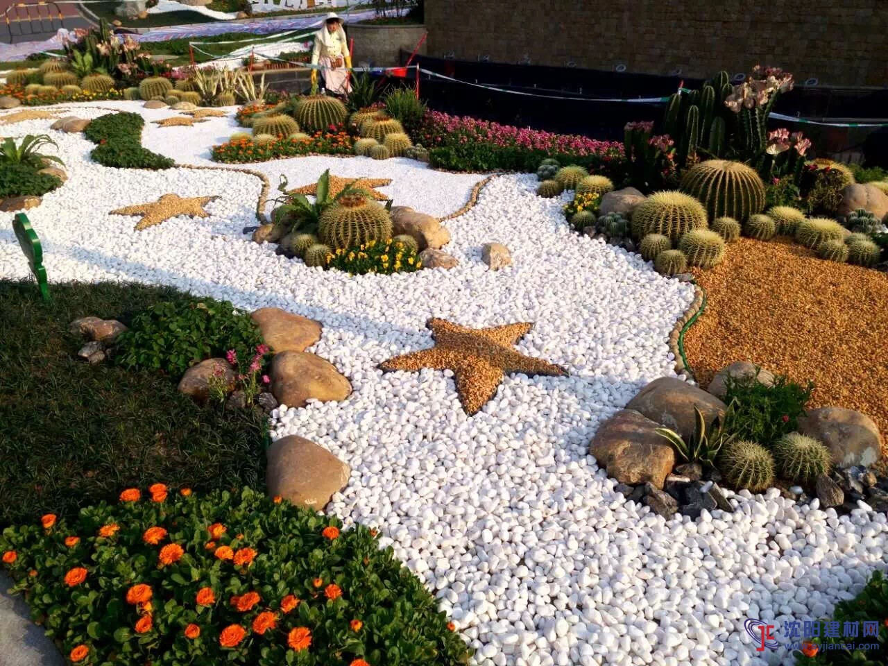 鵝卵石、廠家直供白色鵝卵石、園林鋪路機制鵝卵石