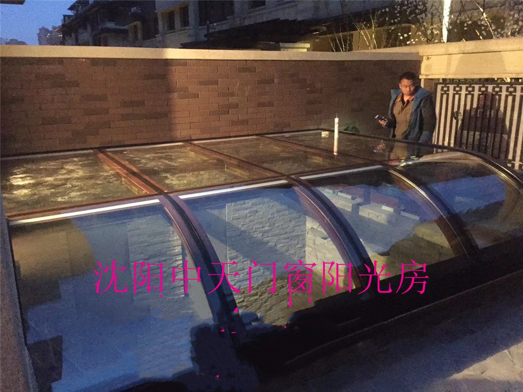 陽光房，屋頂花園