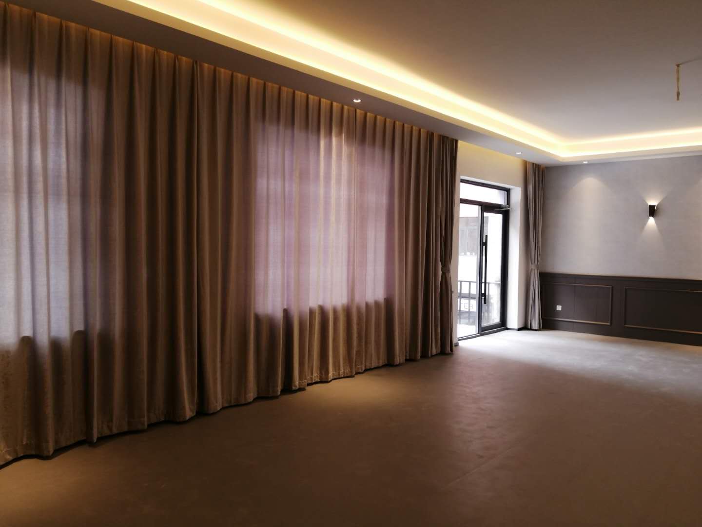 沈陽實木百葉簾廠家，沈陽電動卷簾廠家