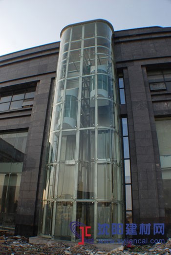 大連鋼結構電梯井道大連觀光電梯制作