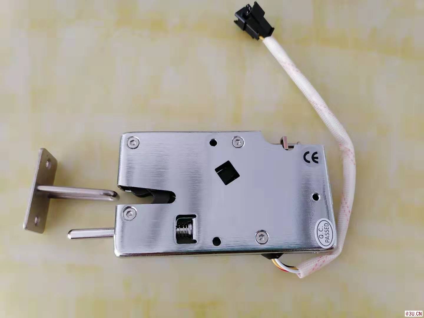 深圳紅葉鎖業換電柜電磁鎖，取餐柜電磁鎖