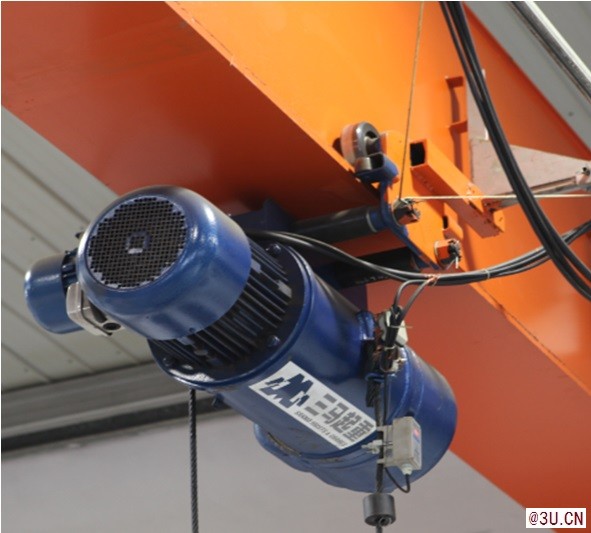 三馬歐式梁直輪導(dǎo)向輪箱形單梁電動(dòng)葫蘆